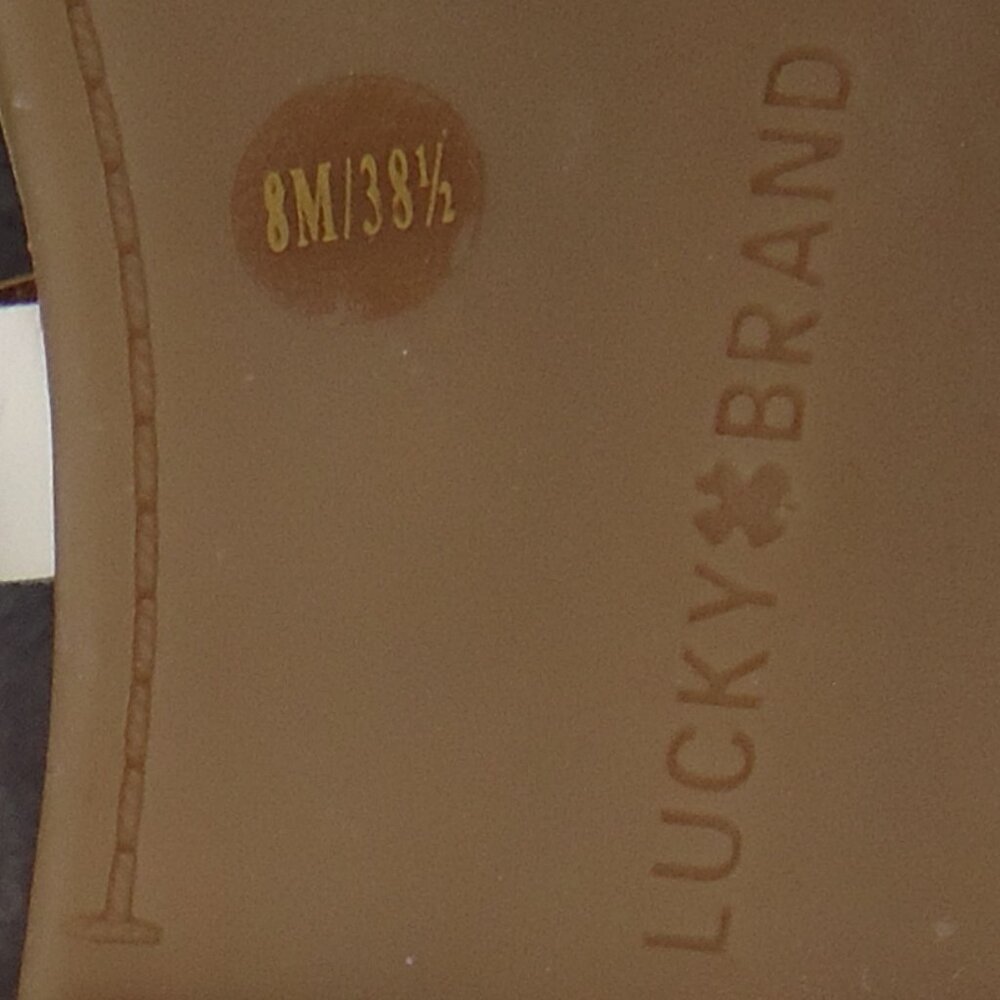 SIZE 8. LUCKY BRAND leather strappy sandals. - Picture 16 of 16